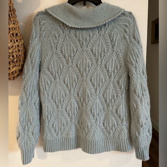 Beautiful Cashmere Cardigan - Picture 4 of 7